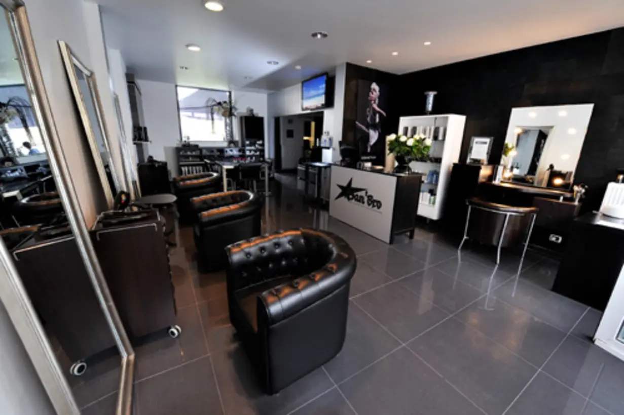 Sandro Hair Stylist Salon De Coiffure Styliste A Namur Pres De Jambes Salon02